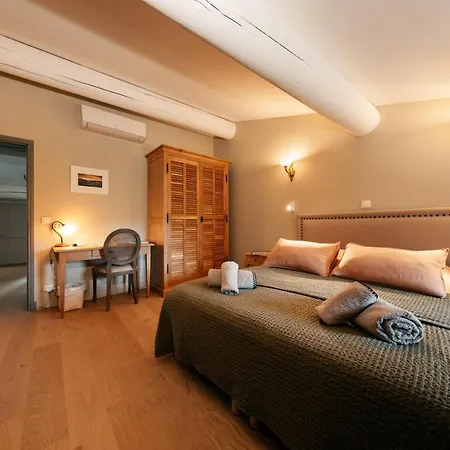 Domaine Perreal D'hotes *
